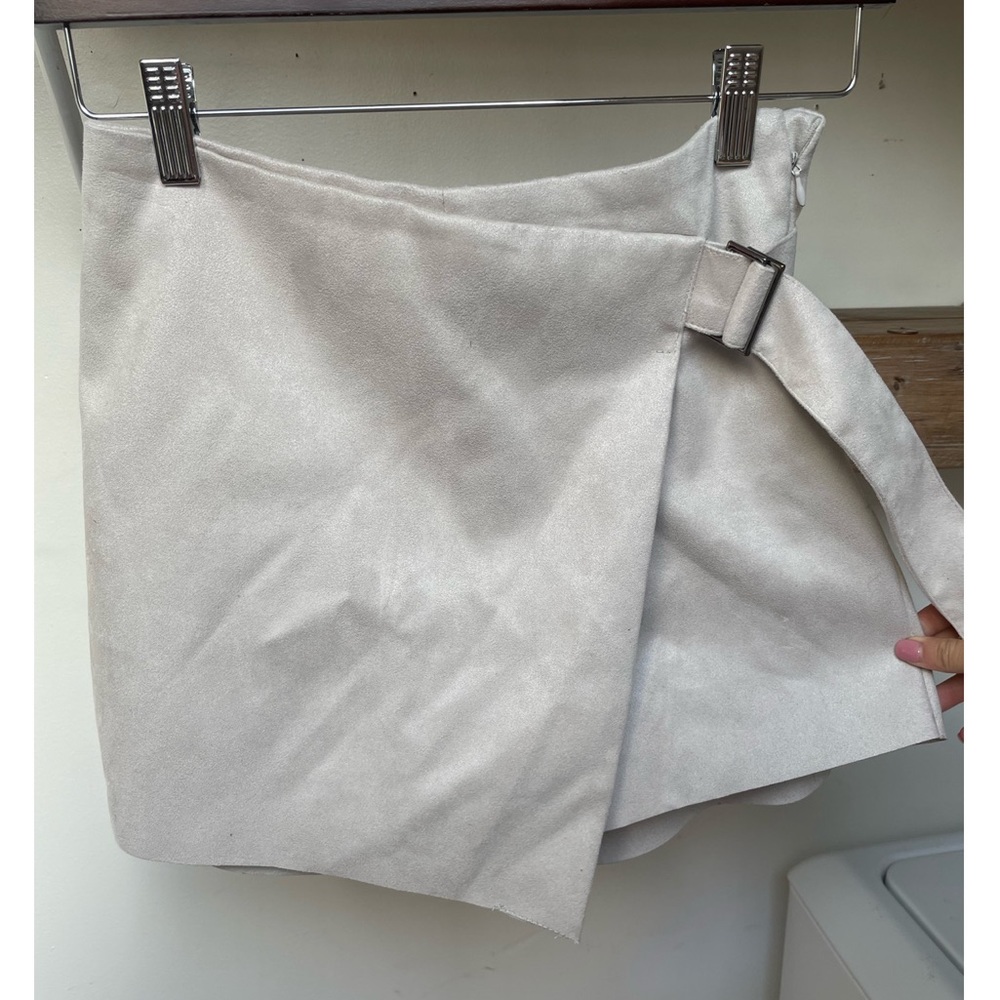 ZARA Basic Collection Mini Skort Women’s Size Small Belted Taupe Faux Suede
